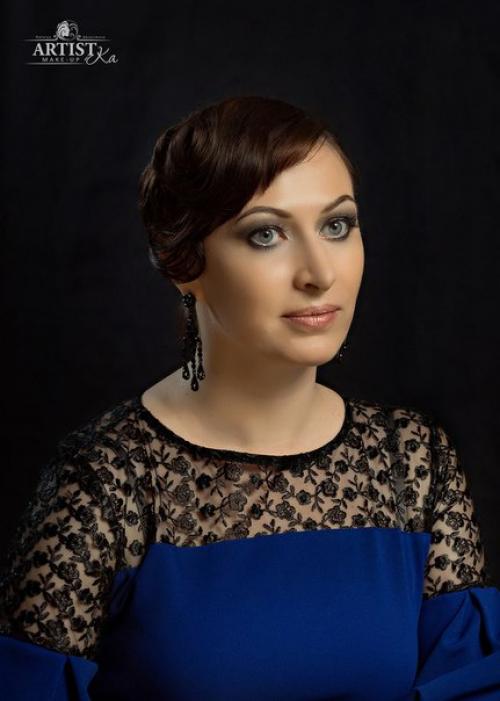 Знакомьтесь - Анна.  В этом проекте она примерила на себя необычный для нее образ. 04