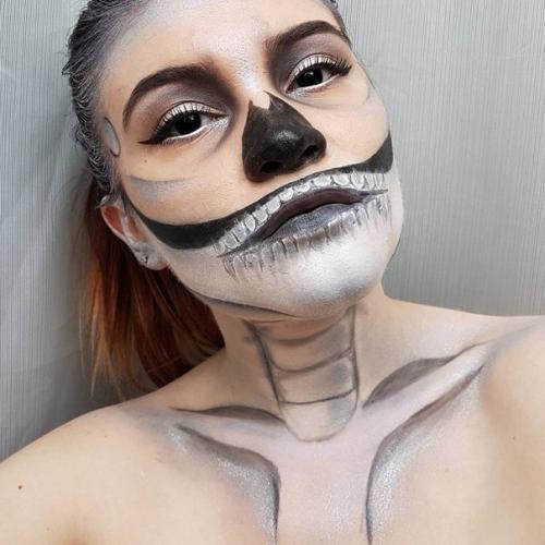 Готовлюсь к хеллоуину с Kryolan Russia. 01