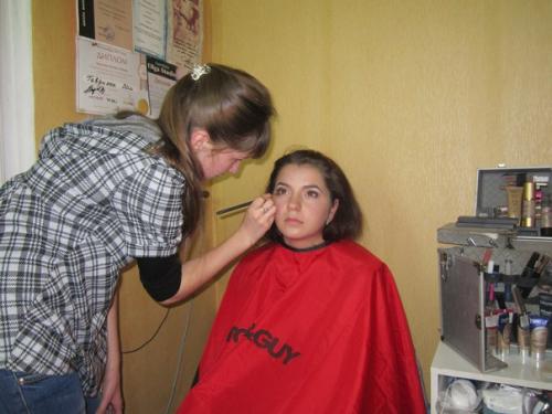 Сегодня отрабатывали со Светочкой дневной макияж. 01