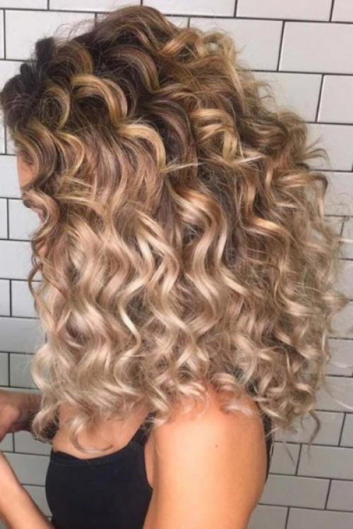 Дорогие дамы!  С удовольствием соберу вас на любое ваше торжество. 04