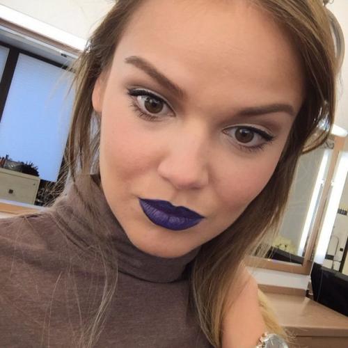 Внимание?  Москва?  Требуются девушки модельной внешности, желательно с длинными волосами на бесплатный макияж и прическу для обновления портфолио. 03