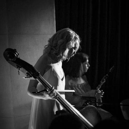 Нежные, прекрасные девушки из Sestrapetra доверили мне свою хрустальную красоту, а потом их хрустальные голоса доверились моим ушам. 04