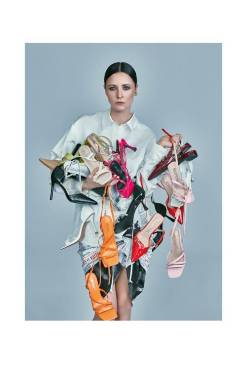 Целый клад обуви RIO Fiore в фотосессии актрисы и звезды сериалов 