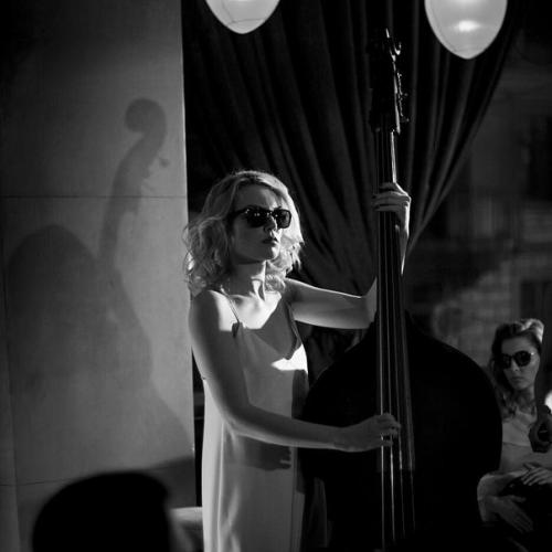 Нежные, прекрасные девушки из Sestrapetra доверили мне свою хрустальную красоту, а потом их хрустальные голоса доверились моим ушам. 02