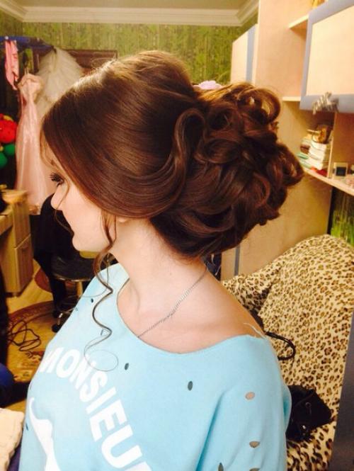 Здравствуйте, девчули!  Приглашаю всех желающих на преображение, делаю: - стрижки 200-500 р., - окрашивания от 450 р., - долговремен. 01