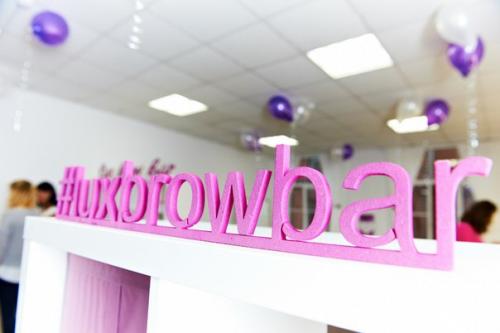 LUX Brow BAR - это броу - салон, созданный на базе школы красоты Be Beauty. 01 LUX Brow BAR - это броу - салон, созданный на базе школы красоты Be Beauty. 01