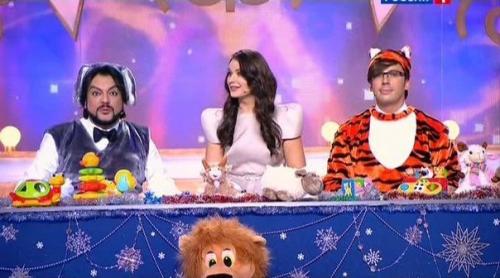 Москва!  13, 14, 15, 16, 17, 18, 19 ноября - мы приглашаем красивых зрителей на съемку новогоднего шоу Парад Звезд, т/к Россия 1. 09