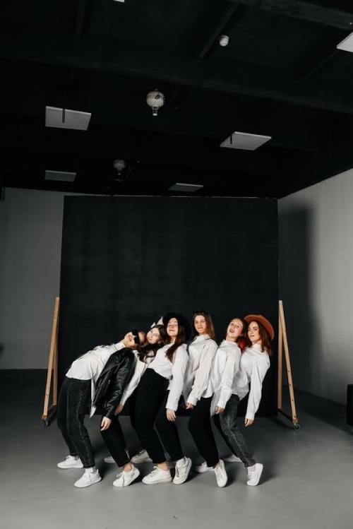 Ю - ХУ! У нас, к сожалению, таких крутых фоток не было, когда мы выпускались из 9 класса. 01 Ю - ХУ! У нас, к сожалению, таких крутых фоток не было, когда мы выпускались из 9 класса. 01