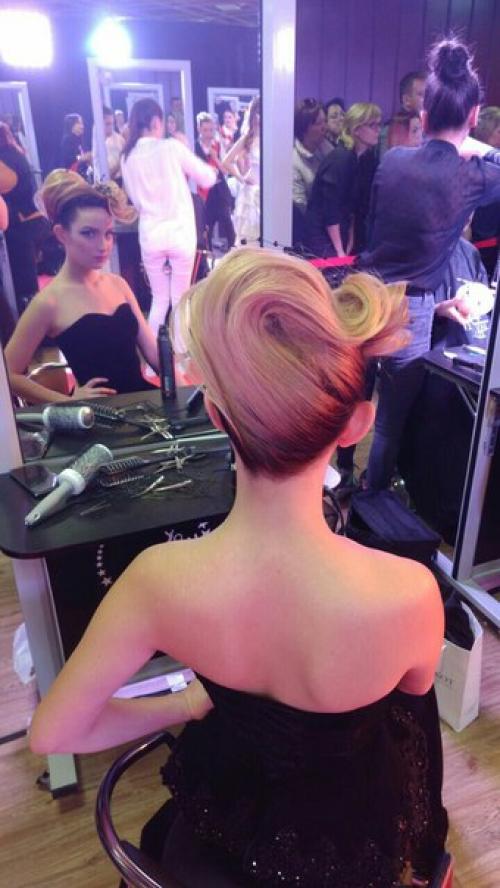 Преподаватель международной категории, прошла 3 ю ступень в академии Георгий кот. 01