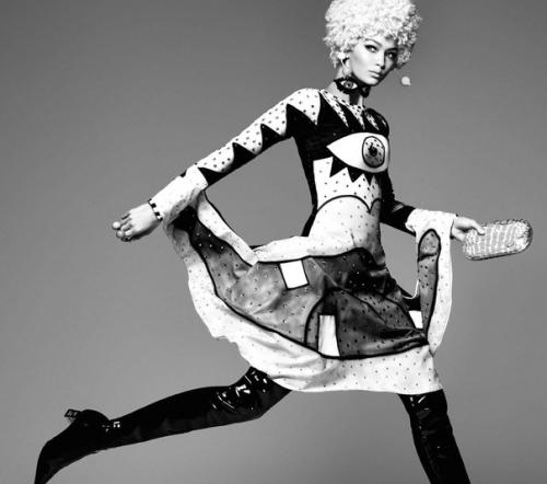 Джиджи хадид в фотосессии Стивена мейзела для Vogue Italia November 2015. 03