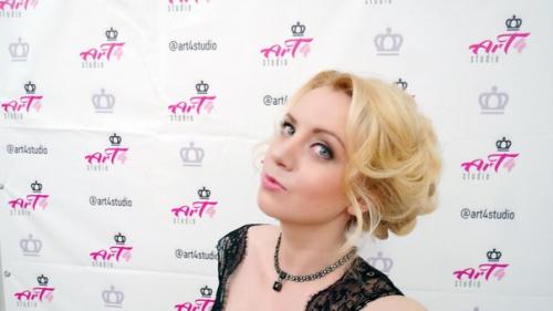 Сегодня была в качестве модели на курсах свадебный макияж и прическа. 01