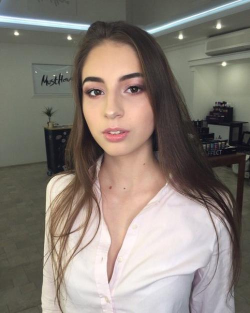 Всем привет?  Предлагаю услуги визажиста? 07