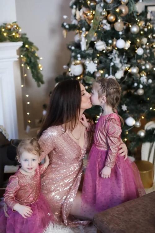 Чтобы насладиться уже самим предвкушением праздника, начните продумывать свой образ заранее. 01