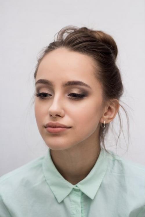 Всем привет?  Предлагаю услуги визажиста? 08