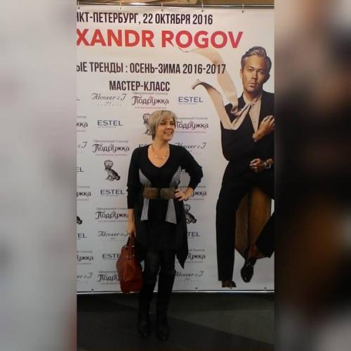 Здравствуйте, я дамский стилист по одежде, причёскам и макияжу, а так же организовываю фото сессии (6000 всё включено. 01