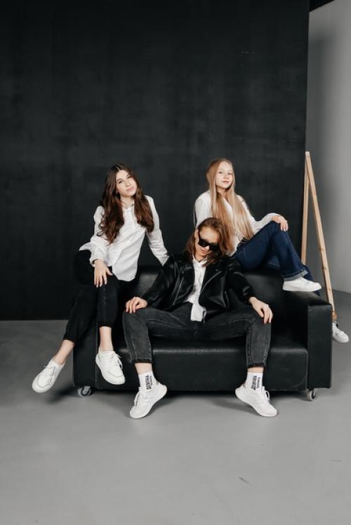 Ю - ХУ! У нас, к сожалению, таких крутых фоток не было, когда мы выпускались из 9 класса. 08 Ю - ХУ! У нас, к сожалению, таких крутых фоток не было, когда мы выпускались из 9 класса. 08