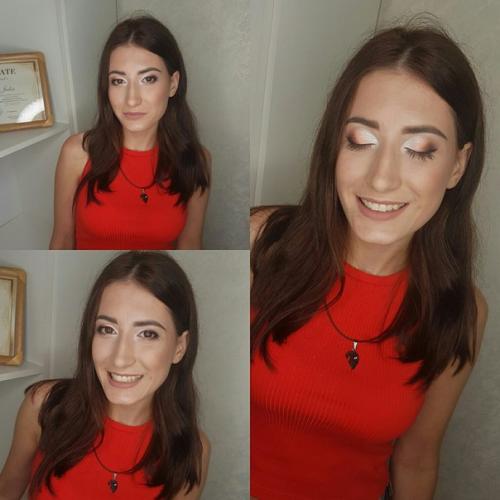 Дорогие девушки?  Моделей на прически и макияж для пополнения портфолио ищу? 02