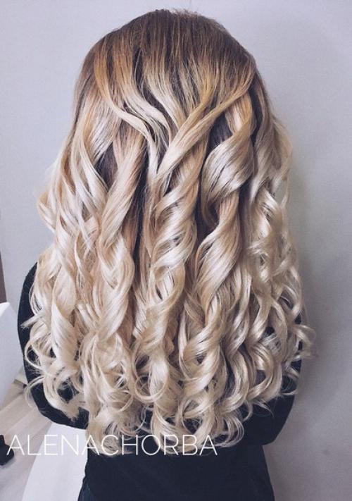 Дорогие девушки, в преддверии наступающих праздников спешите записаться на праздничные и вечерние образы, а также на 31. 06