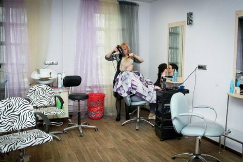 Салон красоты Zebra в Гатчине - ваш главный эксперт в создании неповторимого шикарного образа. 02