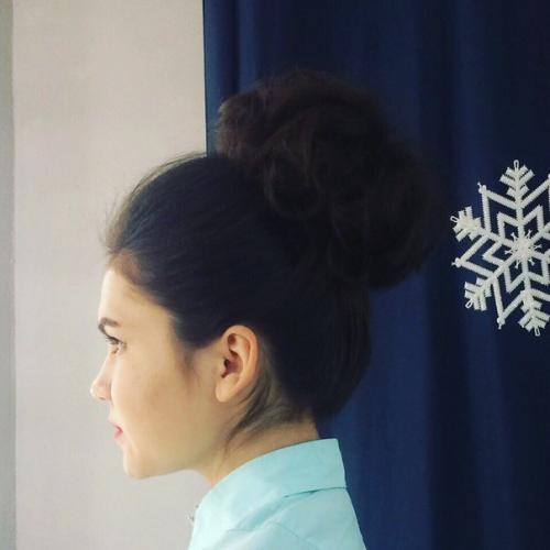 Милые девушки?  Успейте записаться на макияж и причёску по самым приятным ценам. 01