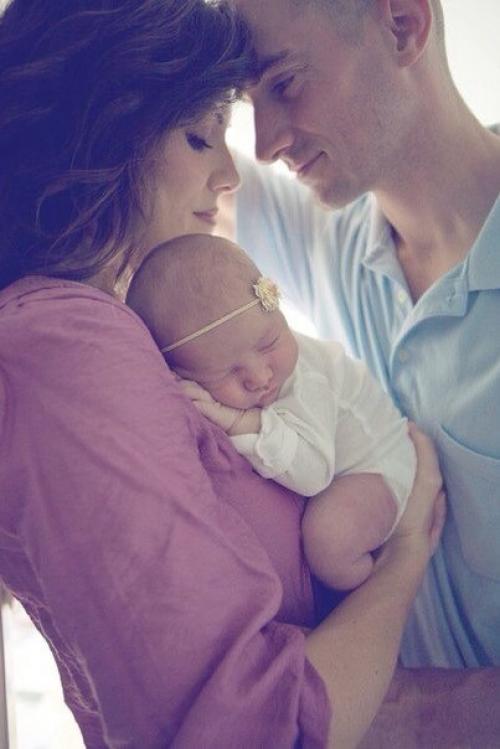 Чтобы фотографии впоследствии вызывали только положительные эмоции, фотосессия должна проходить в веселой, доброжелательной атмосфере. 02