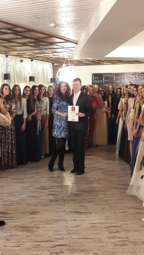 Один из самых больших выпусков в модельной школе Grace подошёл к завершению! 04