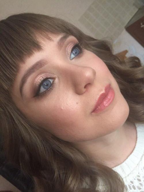 Привет, красотки?  Меня зовут Катарина, я визажист/бровист и мастер по причёскам с опытом работы более 5 лет? 06