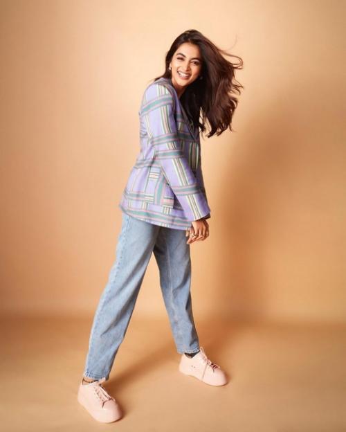 Образ пуджи для продвижения фильма Цирк. 02