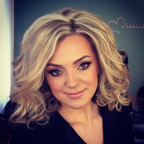 Работаю как и сама там и с парикмахером! 01