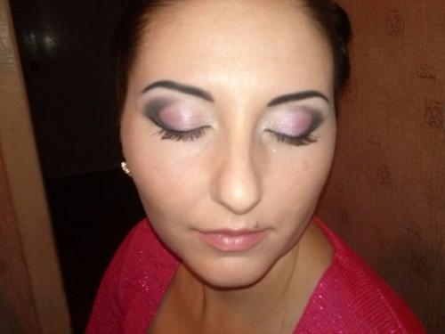 Дорогие девушки, предоставляю услуги парикмахера на дому по умеренным ценам. 01