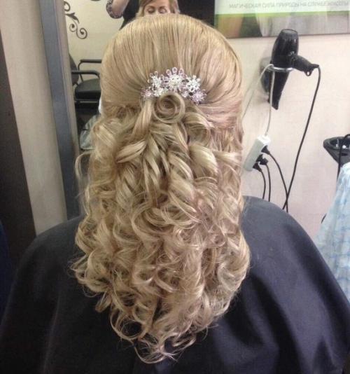 Новогодние корпоративы и дружеские посиделки не за горами! 01