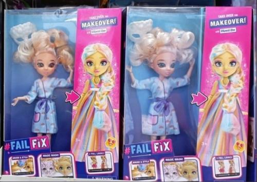 Куклы Failfix решили опробовать на себе популярные онлайн - уроки макияжа и причесок, но все пошло не по плану. 02