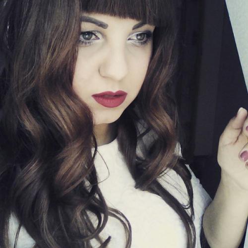 Все таки цвет волос и прическа играют наиважнейшую роль в создании образа женщины. 04