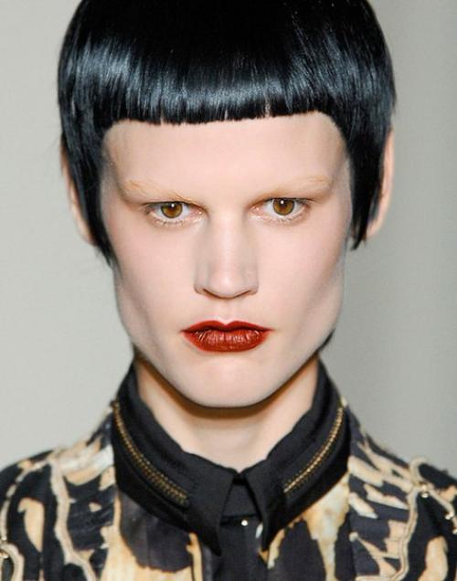 Не прижились, и слава богу: 10 самых странных бьюти - трендов в 2015. 05 Не прижились, и слава богу: 10 самых странных бьюти - трендов в 2015. 05