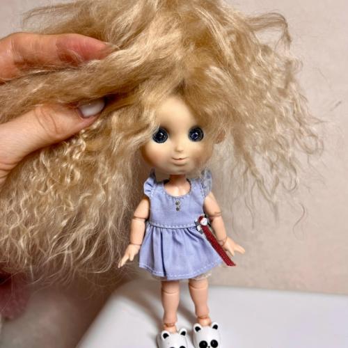 Щекастая девчуля получилась. 01