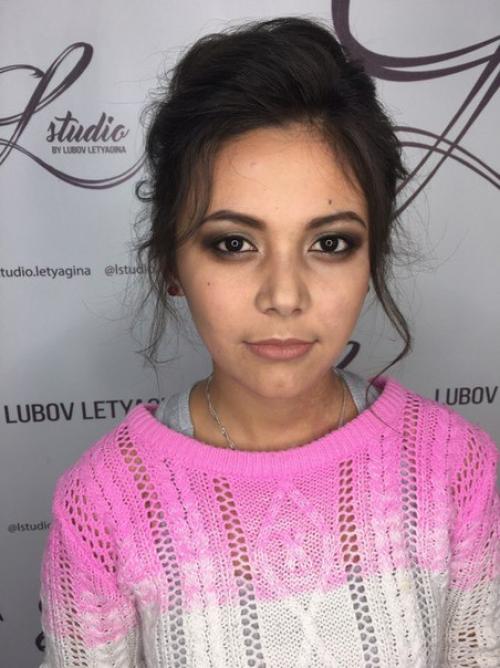 Нужны модели на образ - макияж плюс локоны либо причёска 1500 р. (свадебный образ - другое предложение. 04