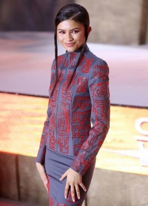 Восхитительная зендая в винтажном, восточном образе покоряет столицу Кореи - Сеул. 02