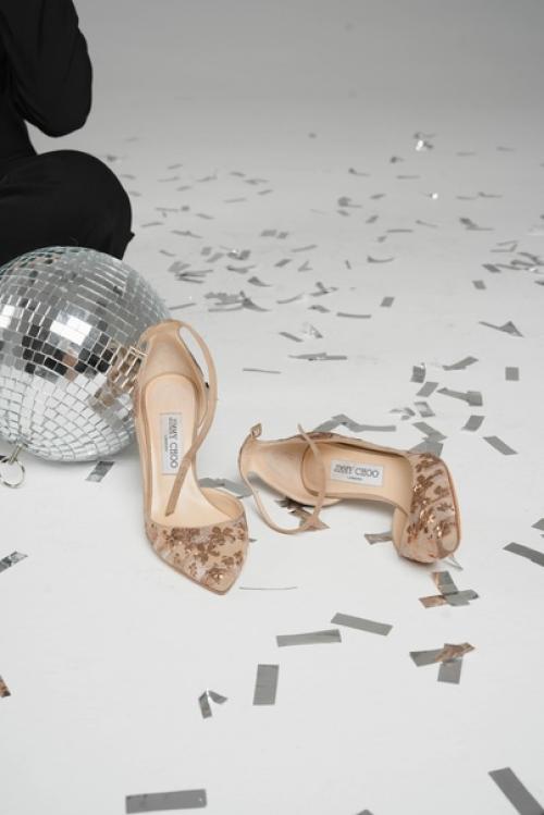 Что бы чувствовать себя уверено и легко раскрепоститься перед камерой нужно: 07 Что бы чувствовать себя уверено и легко раскрепоститься перед камерой нужно: 07