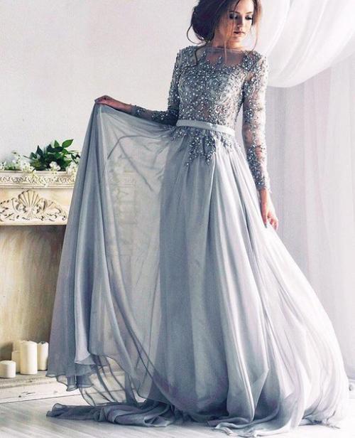 Внимание!  Милые девушки! 01