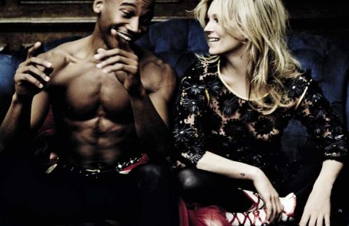 Wild Fun: Кейт мосс в фотосессии Марио тестино для Vogue Italia February 2016. 06