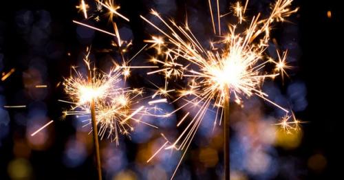 Сегодня был долгий и нудный день, ханджи еле волоча ноги легла на кровать и моментально заснула. 04