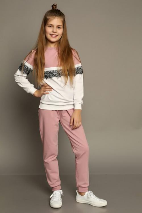 Пудровые оттенки одни из самых популярных и востребованных последнее время, добавив кружево шантилье, получился стильный костюм для девочек! 01