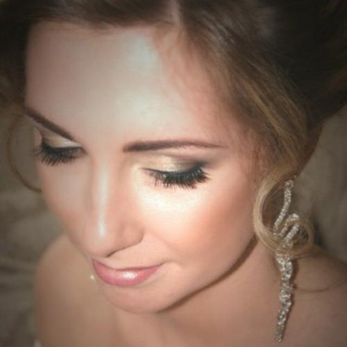 Приближается 8 марта, если хотите успеть привести в порядок свои бровки сделать: биотатуаж;. 04