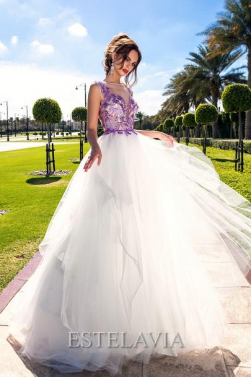 В этот особенный день все должно быть идеально: прическа, макияж, букет, а самое главное - платье! 01