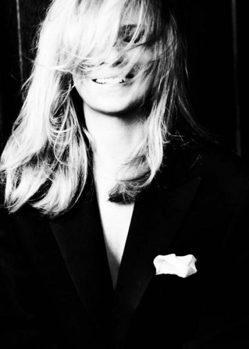 Wild Fun: Кейт мосс в фотосессии Марио тестино для Vogue Italia February 2016. 07