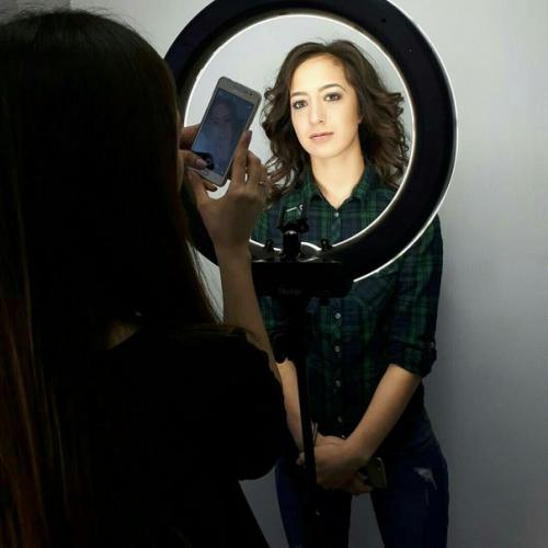 Милые девушки!  Приглашаю на макияж и прически, также в качестве модели. 02