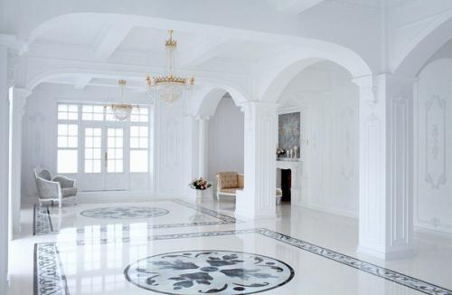 Вы замужем, а ваше шикарное платье висит в шкафу и скучает или наоборот, хотите почувствовать себя настоящей невестой, надеть белые кружева. 06