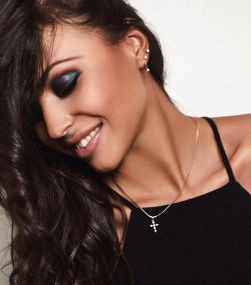 6 марта нужны модели на фотосесиию для пополнения портфолио. 02