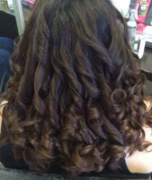 Нужны модели на макияж и локоны (прически? 02