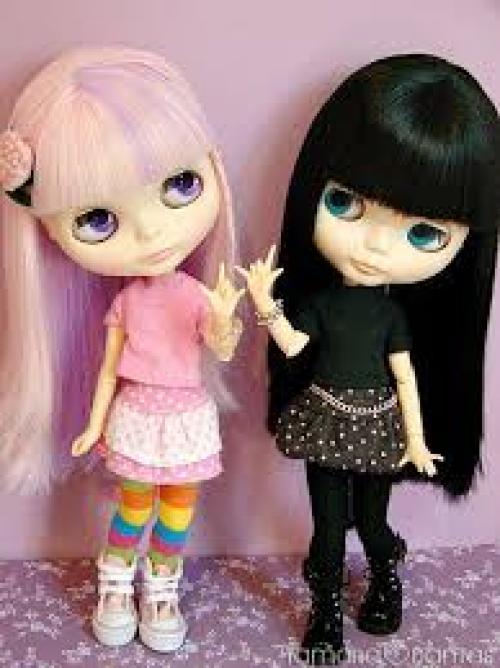 Блайз (англ.  Blythe - коллекционная кукла, отличительной особенностью которой являются непропорционально большая по отношению к телу голова. 03